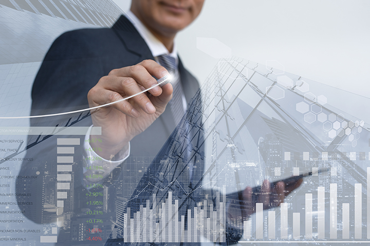 業績回復に向けた戦略や事業計画を立案